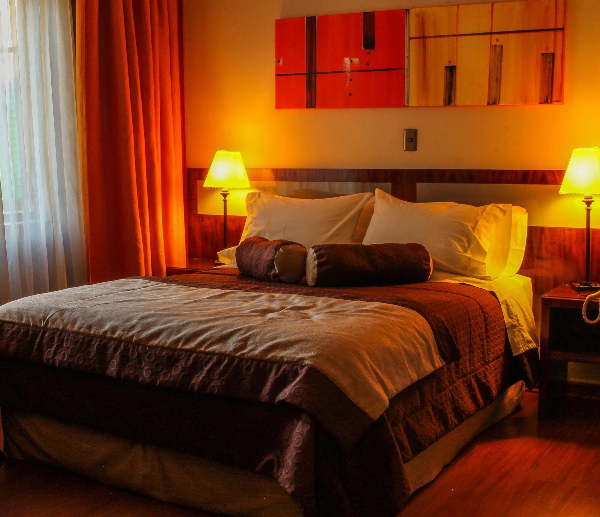 Hotel Libertador サンティアゴ エクステリア 写真